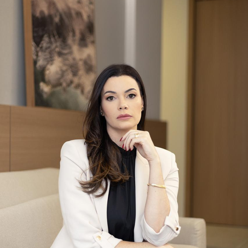 Dra. Amanda Kaizer
